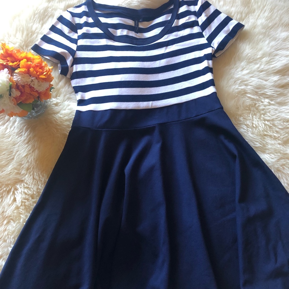 Women dress